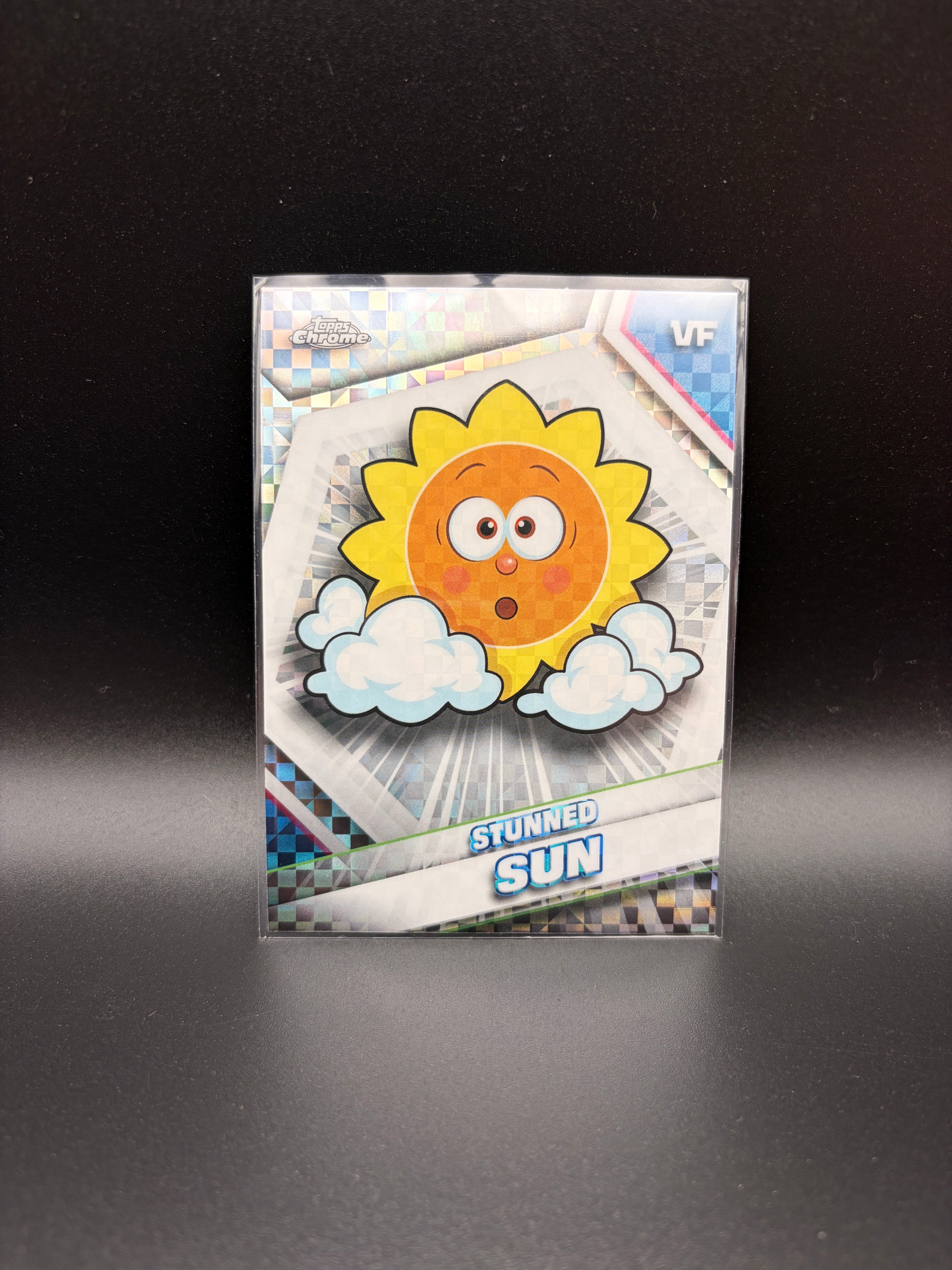2026 Topps Chrome Veefriends - Stunned Sun - X-Fractor #165